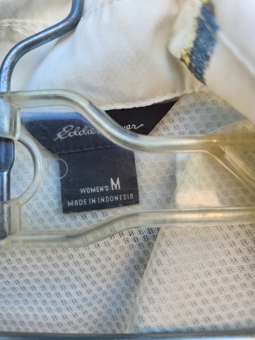 Eddie Bauer Light Blue Button-Down Shirt with Bird Print - Picture 4 of 9
